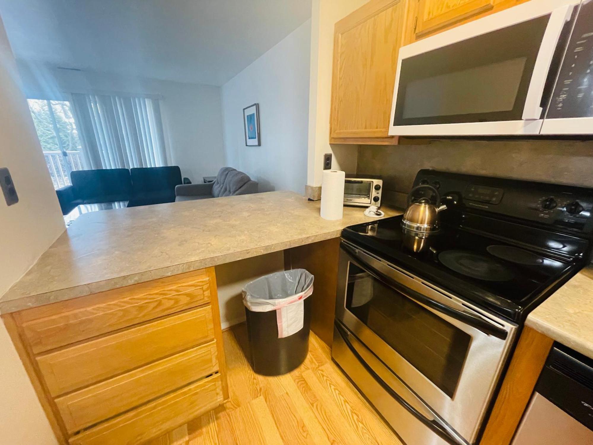 Large, Clean, Comfortable, 1Br Near Einstein Hos Elkins Park Exterior photo